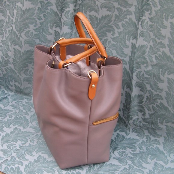 NWT Dooney & Bourke Smooth Leather Dawson Satchel in Taupe - Picture 6 of 16